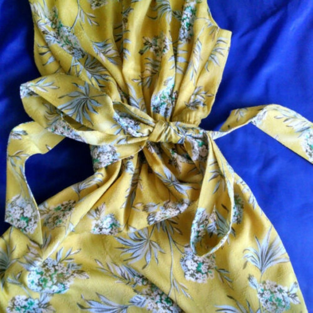 Ann Taylor  Tropical Toile Halter Tie Waist Flare - Picture 5 of 6